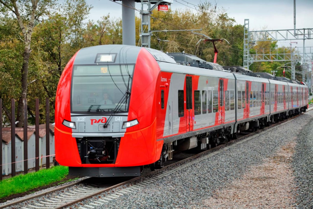 The Laboratory of Cyber Physical Systems is working with colleagues from the Railway Research Institute of JSC Russian Railways to develop a prescriptive analytics system for the «Lastochka» electric train based on digital twins (2)